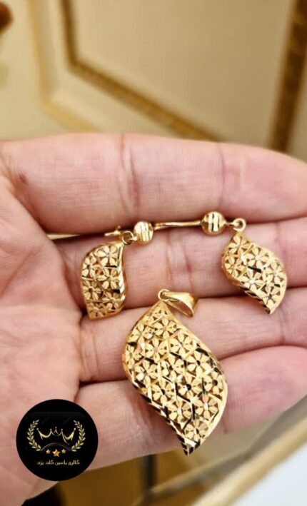 گوشواره طرح نقش دار