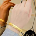 دستبند طرح النگو طلا کد 1101